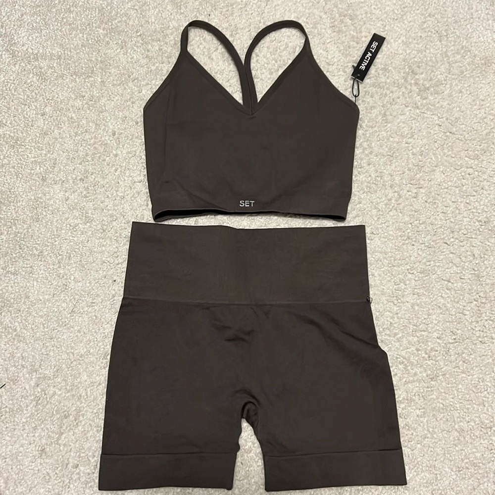NWT Set Active SCULPTFLEX set in Espresso